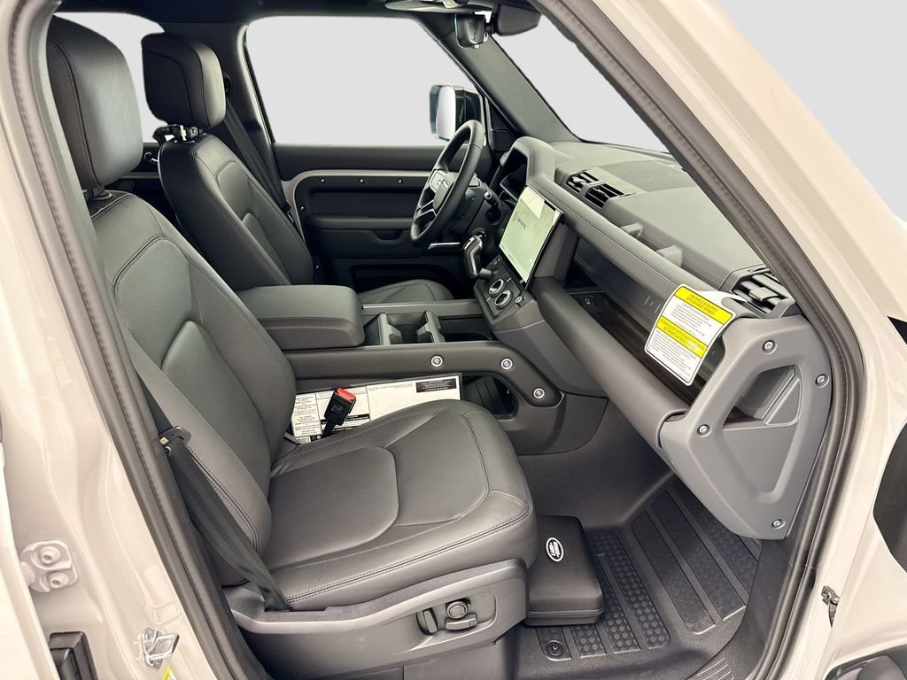 New 2026 Borasco Grey LAND ROVER X-Dynamic SE image 18