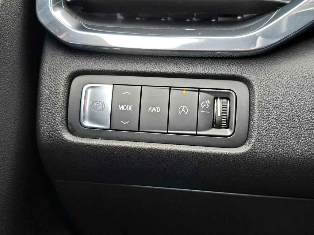 2026 GMC Acadia Denali - Photo 17