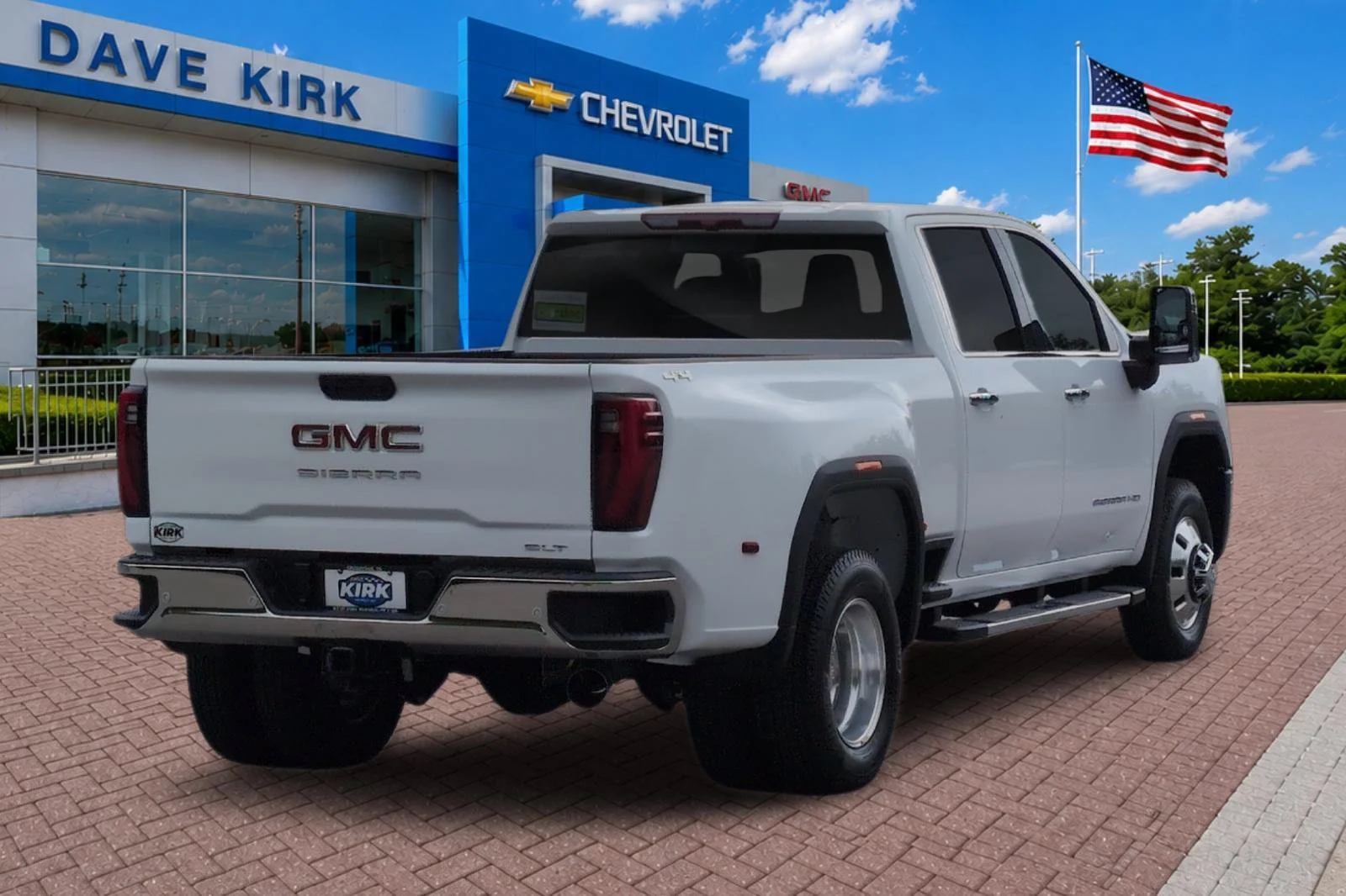 New 2026 Summit White GMC SLT DRW image 3