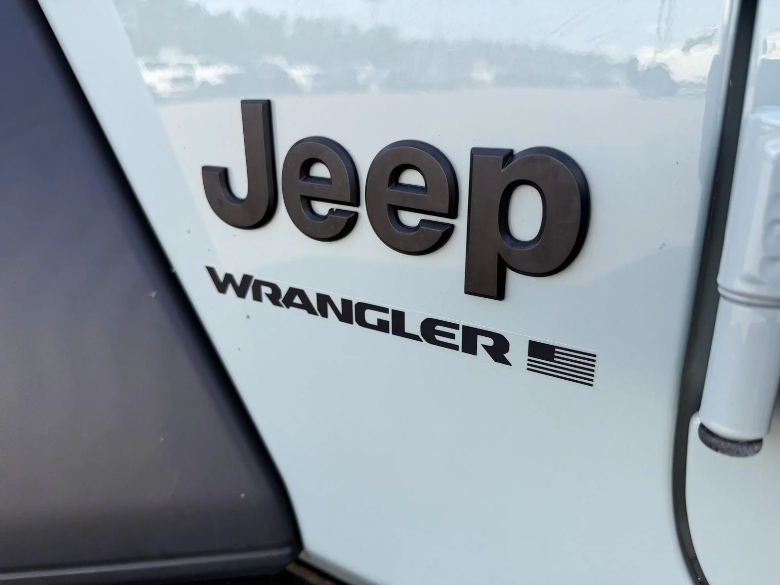 Used 2023 Earl Clearcoat Jeep Sport S image 26