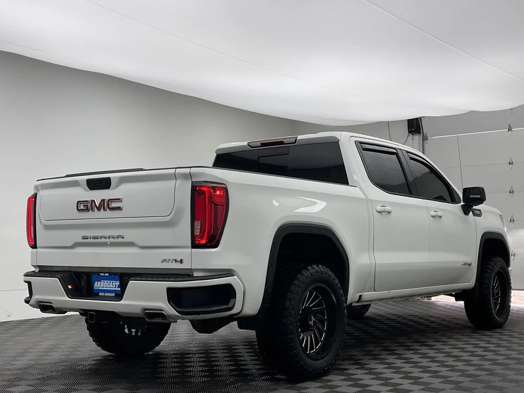 Used 2022 Summit White GMC AT4 image 8