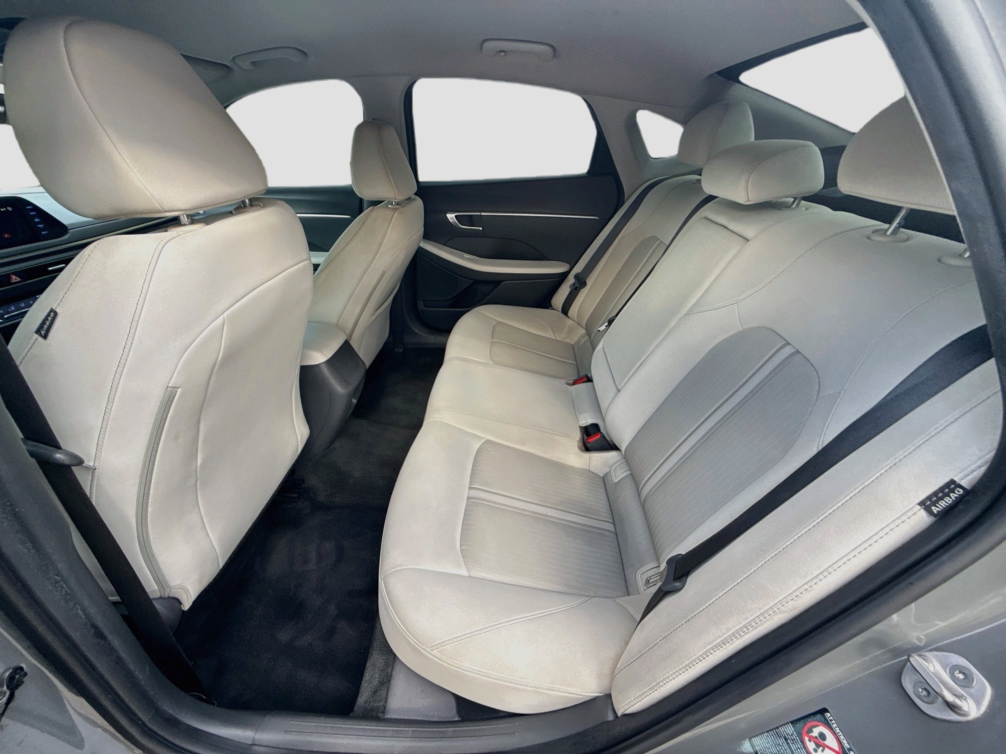 Used 2023 Hampton Gray Hyundai SEL image 21