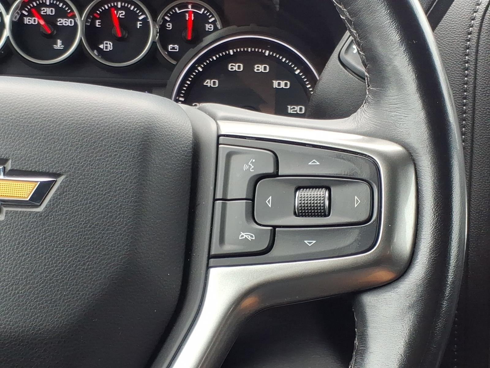 Used 2022 Summit White Chevrolet LT image 28