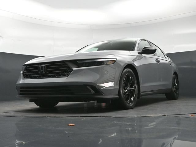 Certified Used 2025 Urban Gray Pearl Honda 1.5T SE image 59