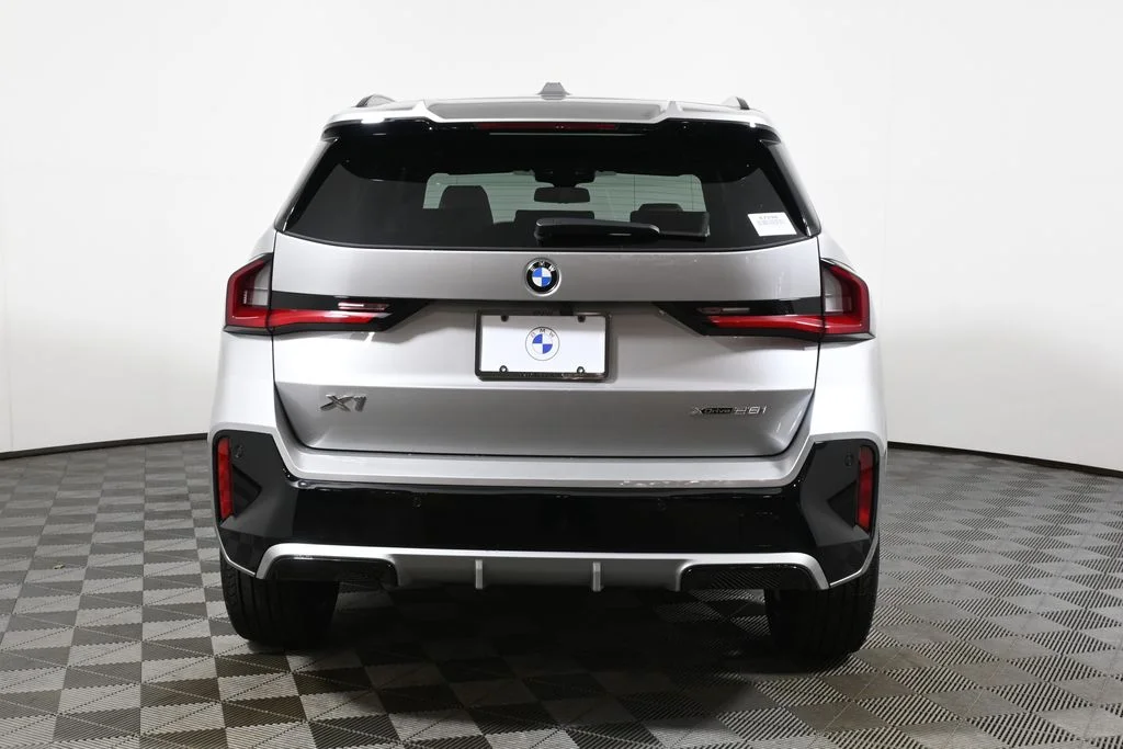 New 2027  BMW xDrive28i image 6