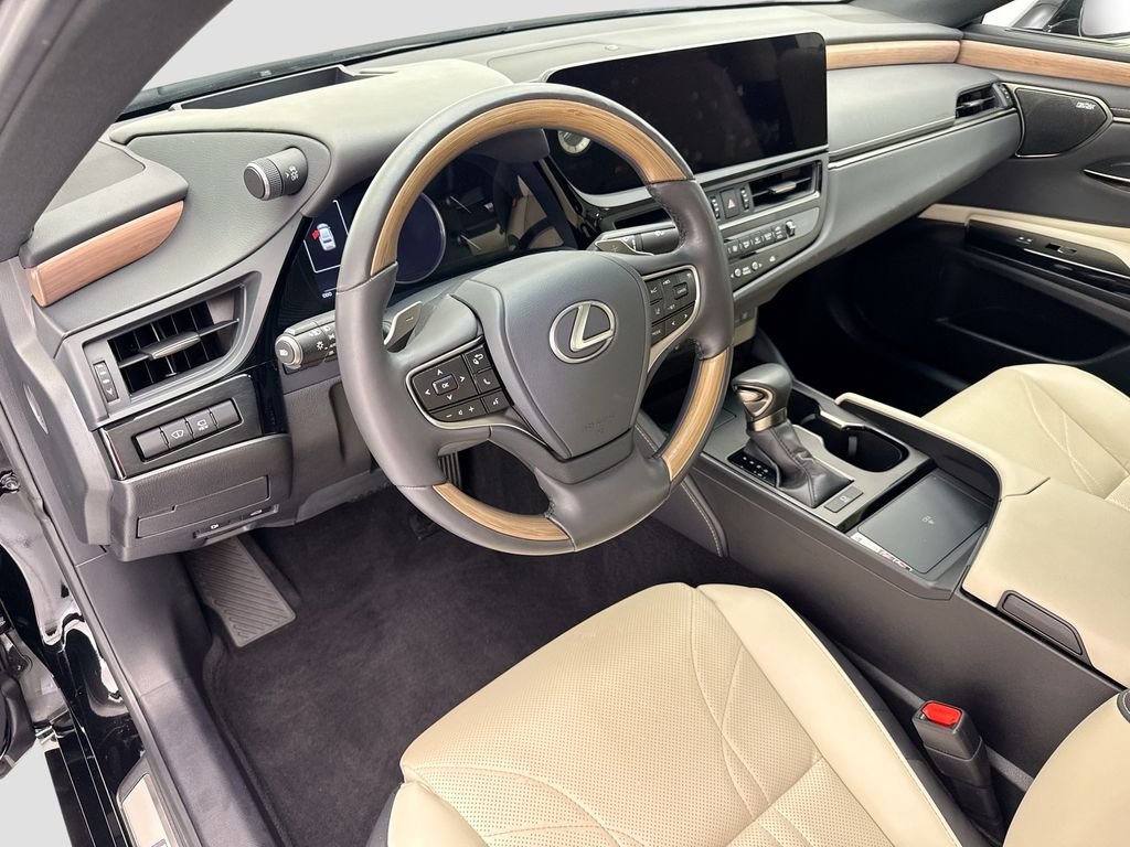 Used 2024 Obsidian Lexus 350 Ultra Luxury image 9