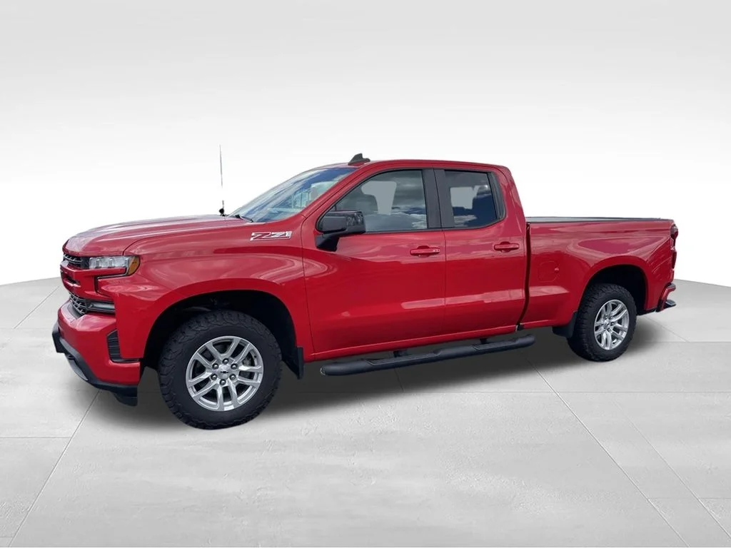 Used 2020 Red Chevrolet RST image 4