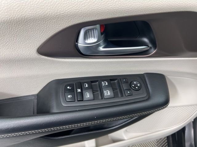Used 2023 Black Chrysler LX image 15