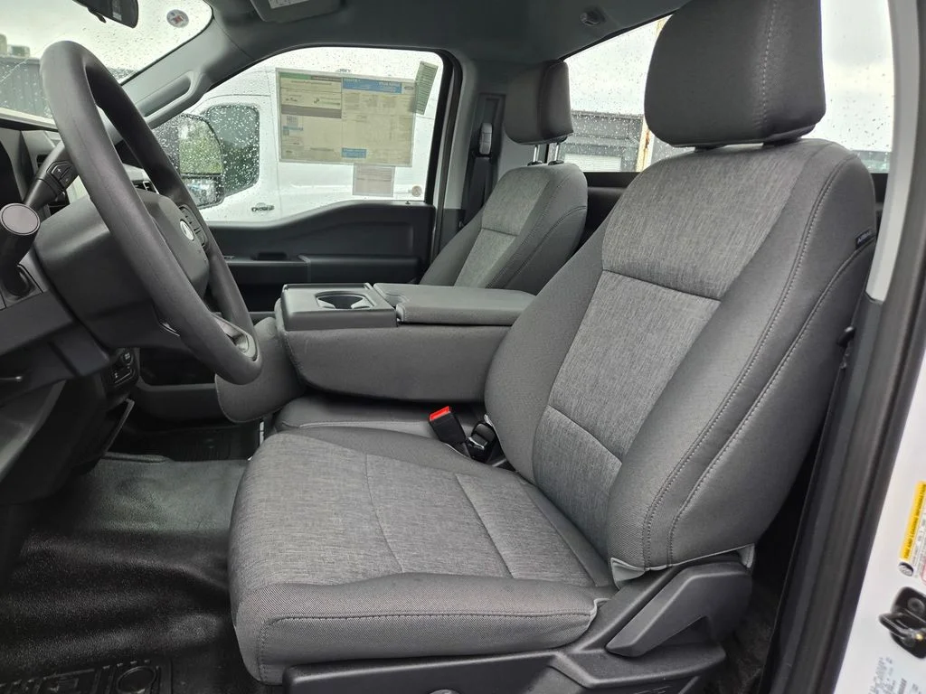 New 2026 Oxford White Ford F-250® XL image 15