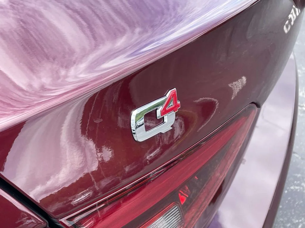 Used 2017 Red Metallic Alfa Romeo Base image 8