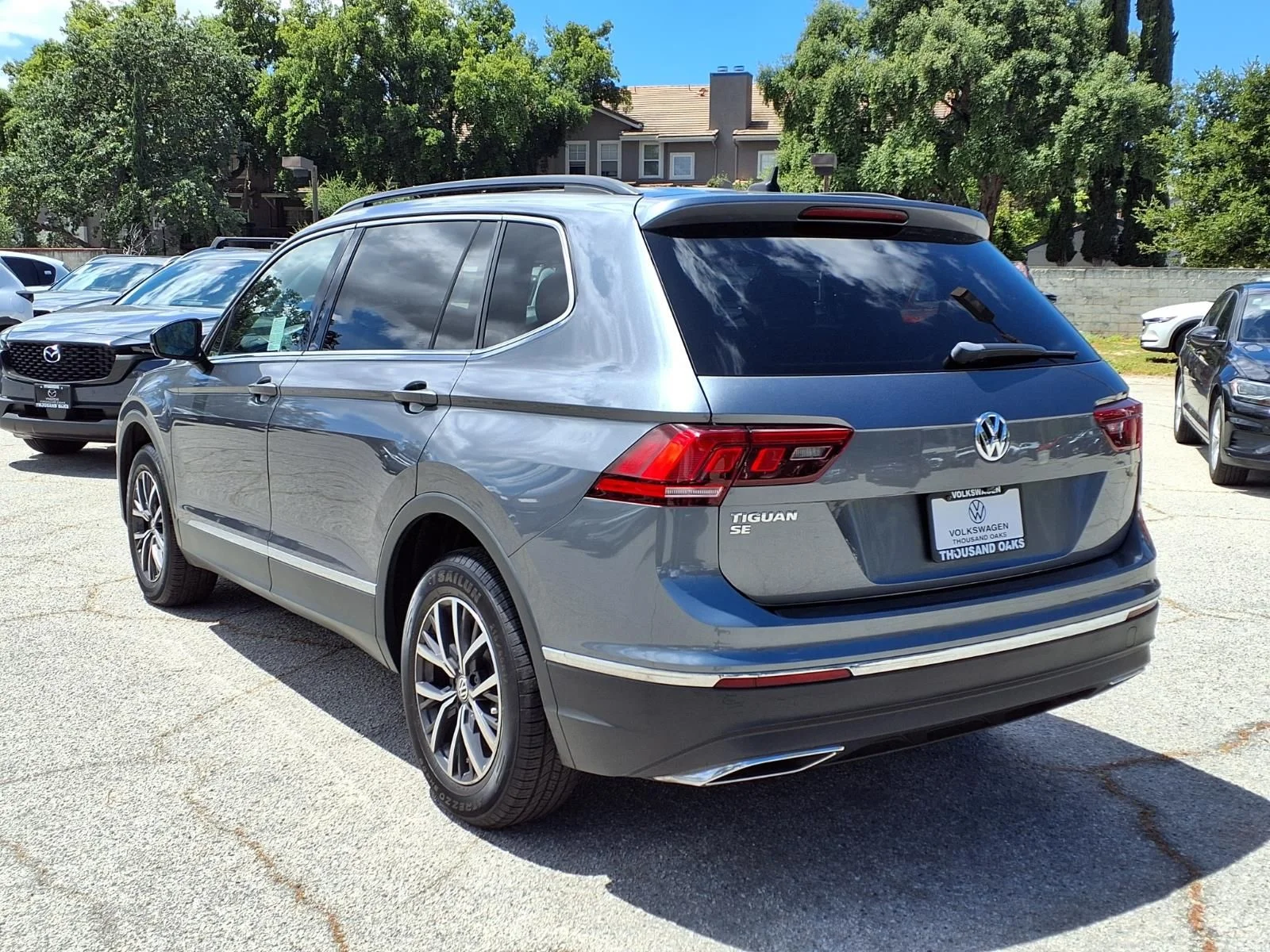 Used 2020 Gray Volkswagen 2.0T SE image 5