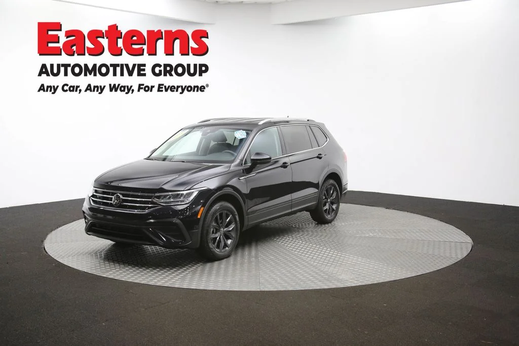 Used 2023 Black Volkswagen 2.0T SE image 54