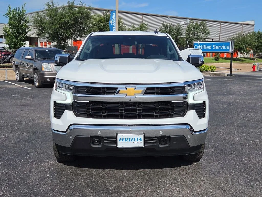 New 2026 Summit White Chevrolet LT image 21