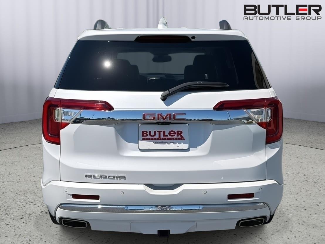 Used 2023 White Frost Tricoat GMC Denali image 5