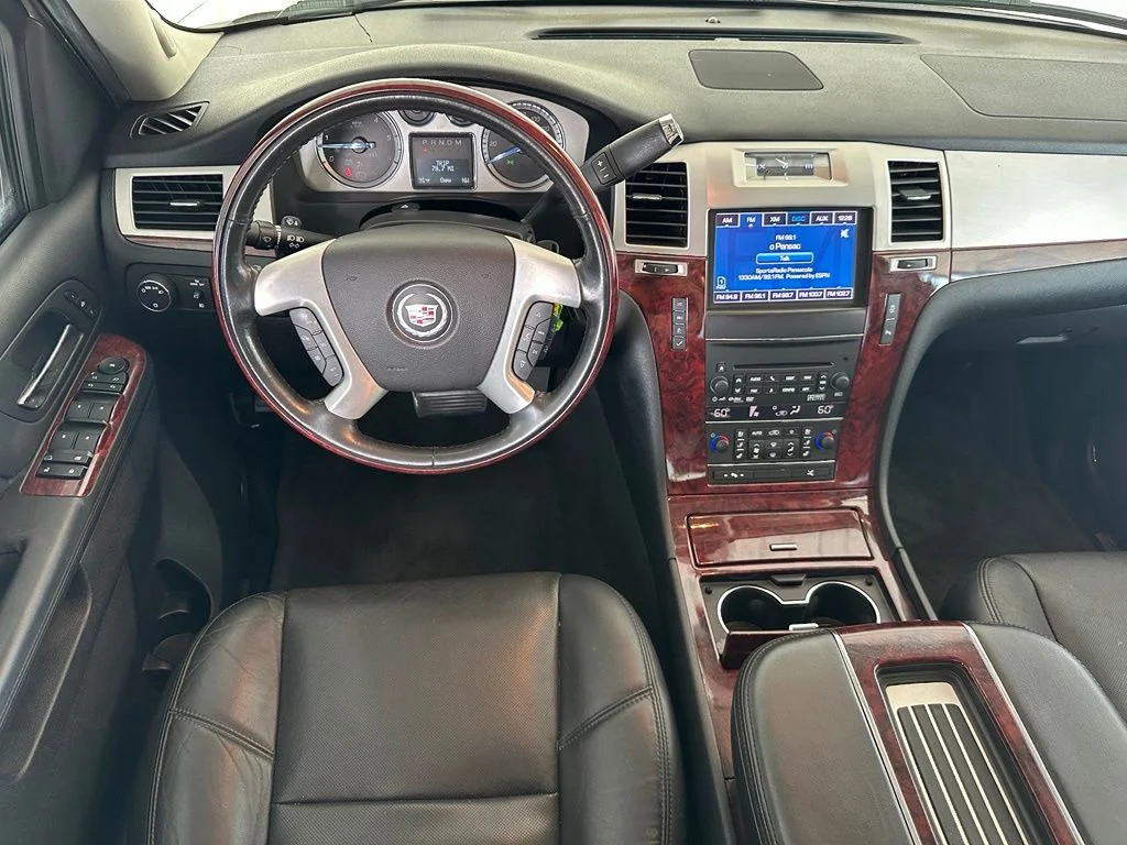 Used 2013 White Cadillac Premium image 12
