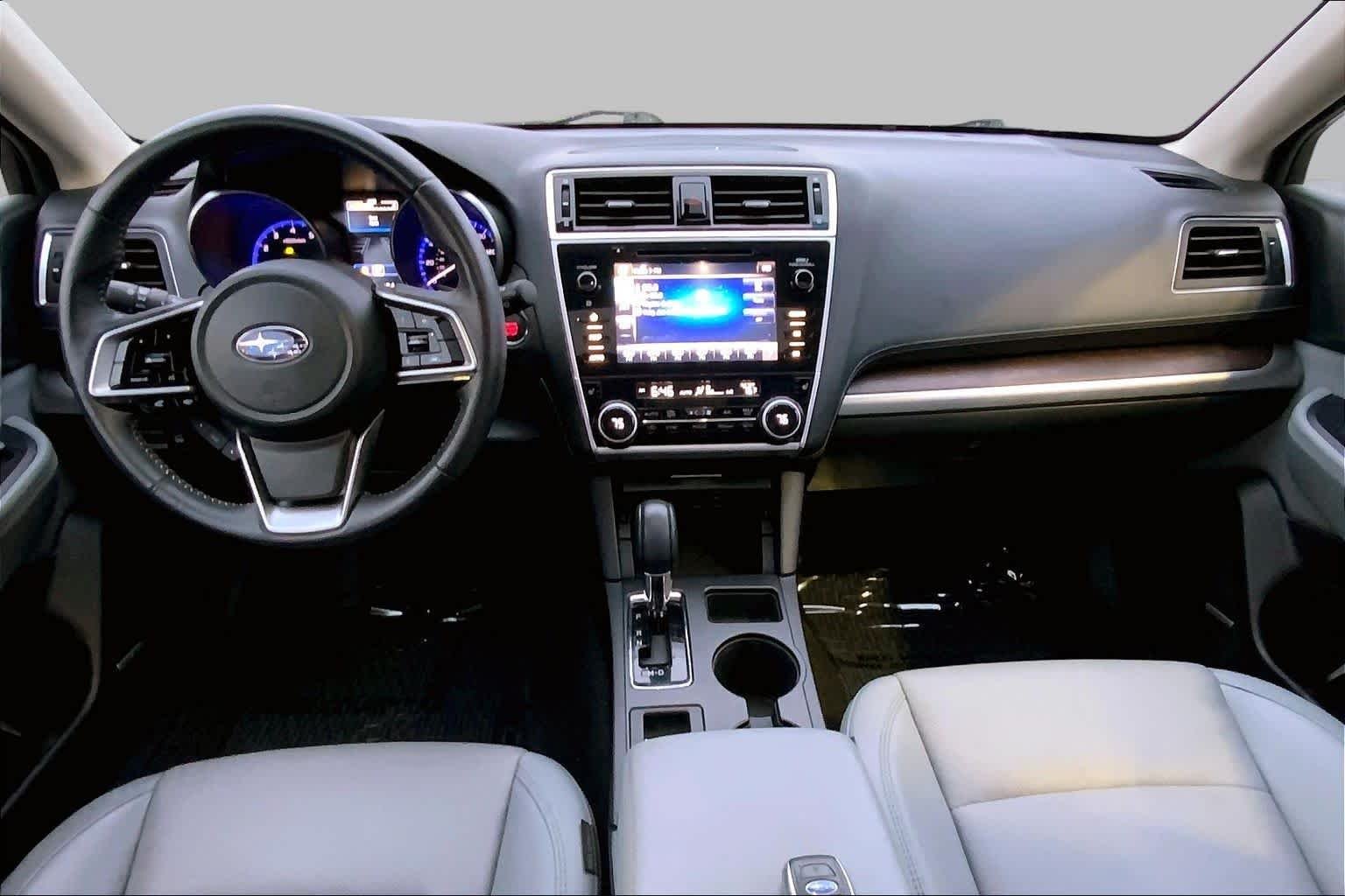 Used 2018 Twilight Blue Metallic Subaru Limited image 14