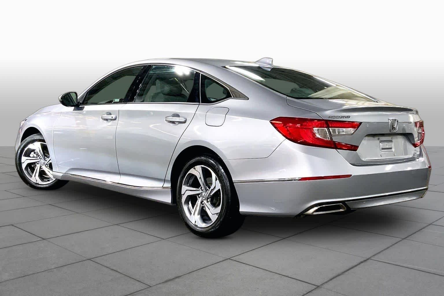 Used 2019 Lunar Silver Metallic Honda EX-L 2.0T image 12