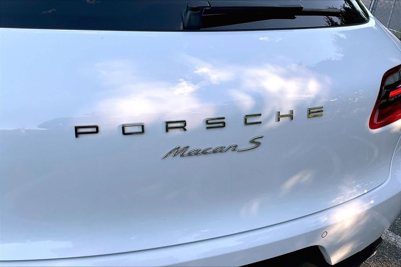 Used 2017 White Porsche S image 31