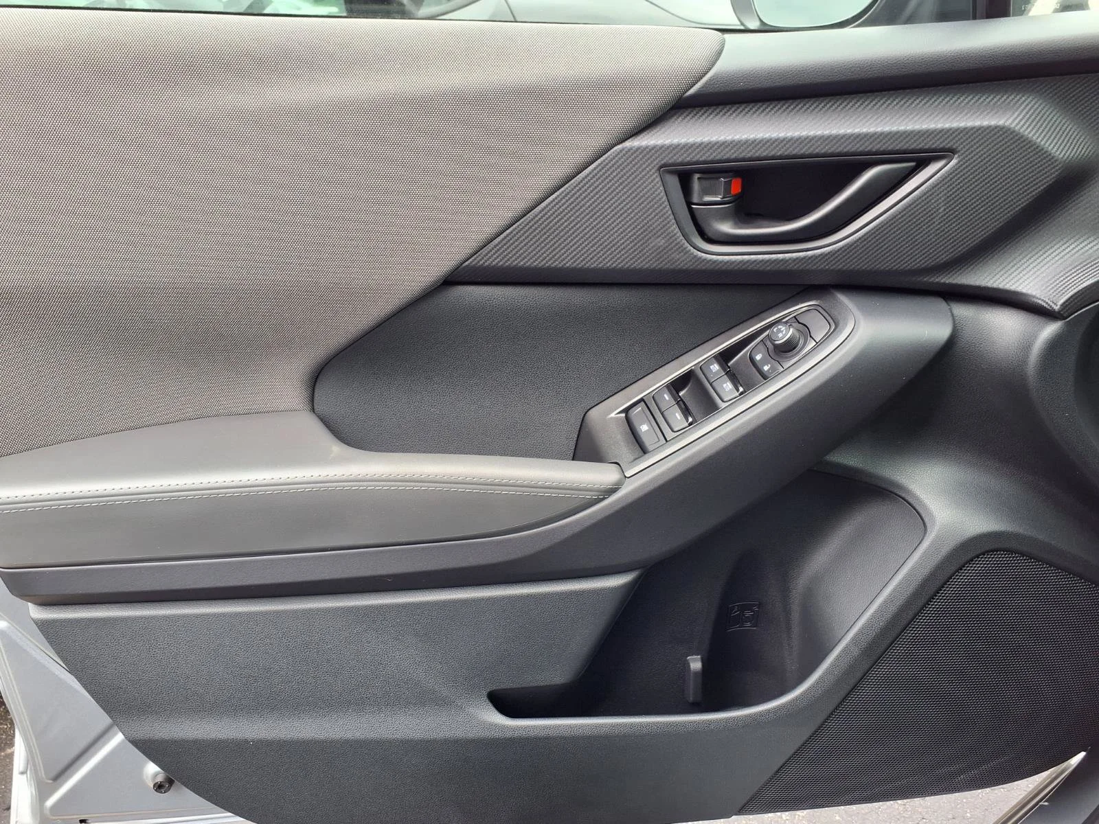 New 2026 ICE SILVER METALLIC Subaru Premium image 9