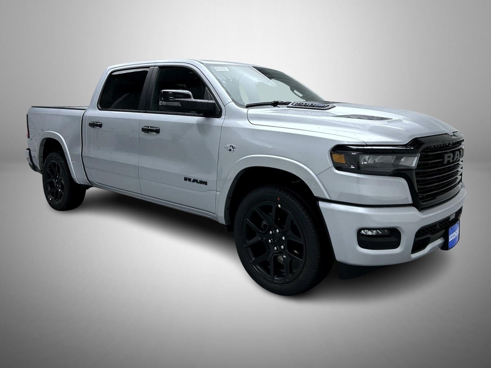 New 2026 Silver Zynith Exterior Paint RAM Laramie image 3