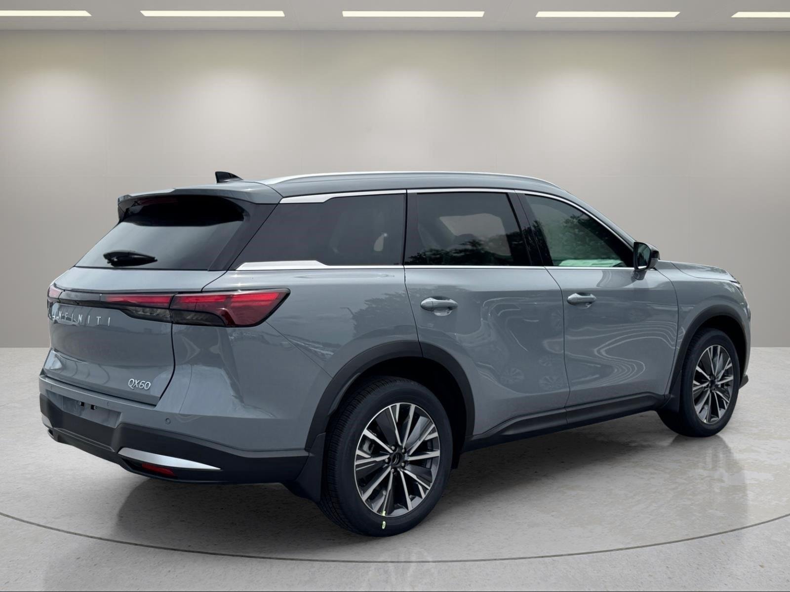 New 2027 HARBOR GRAY INFINITI Luxe FWD image 5