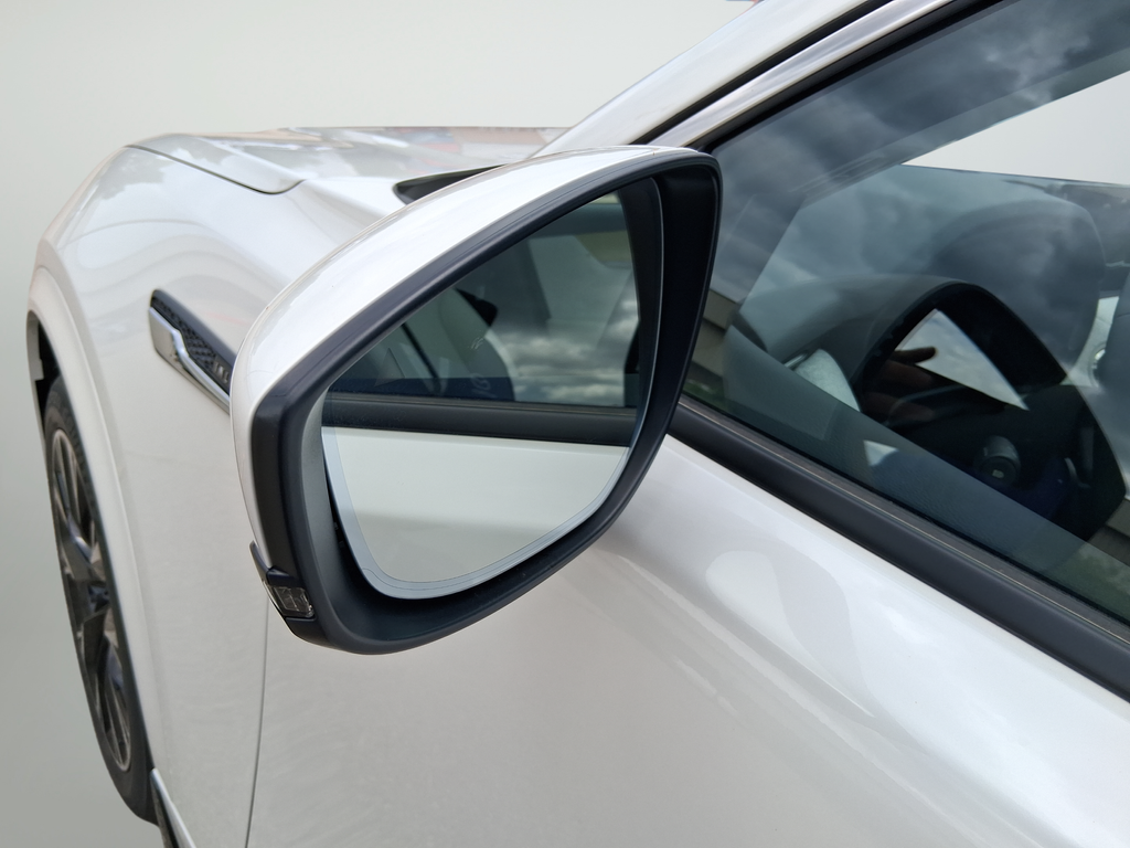 New 2026 Rhodium White Premium Mazda 3.3 Turbo S Premium Plus image 9