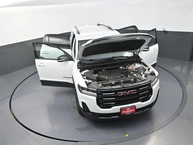 Used 2023 White GMC SLT image 39