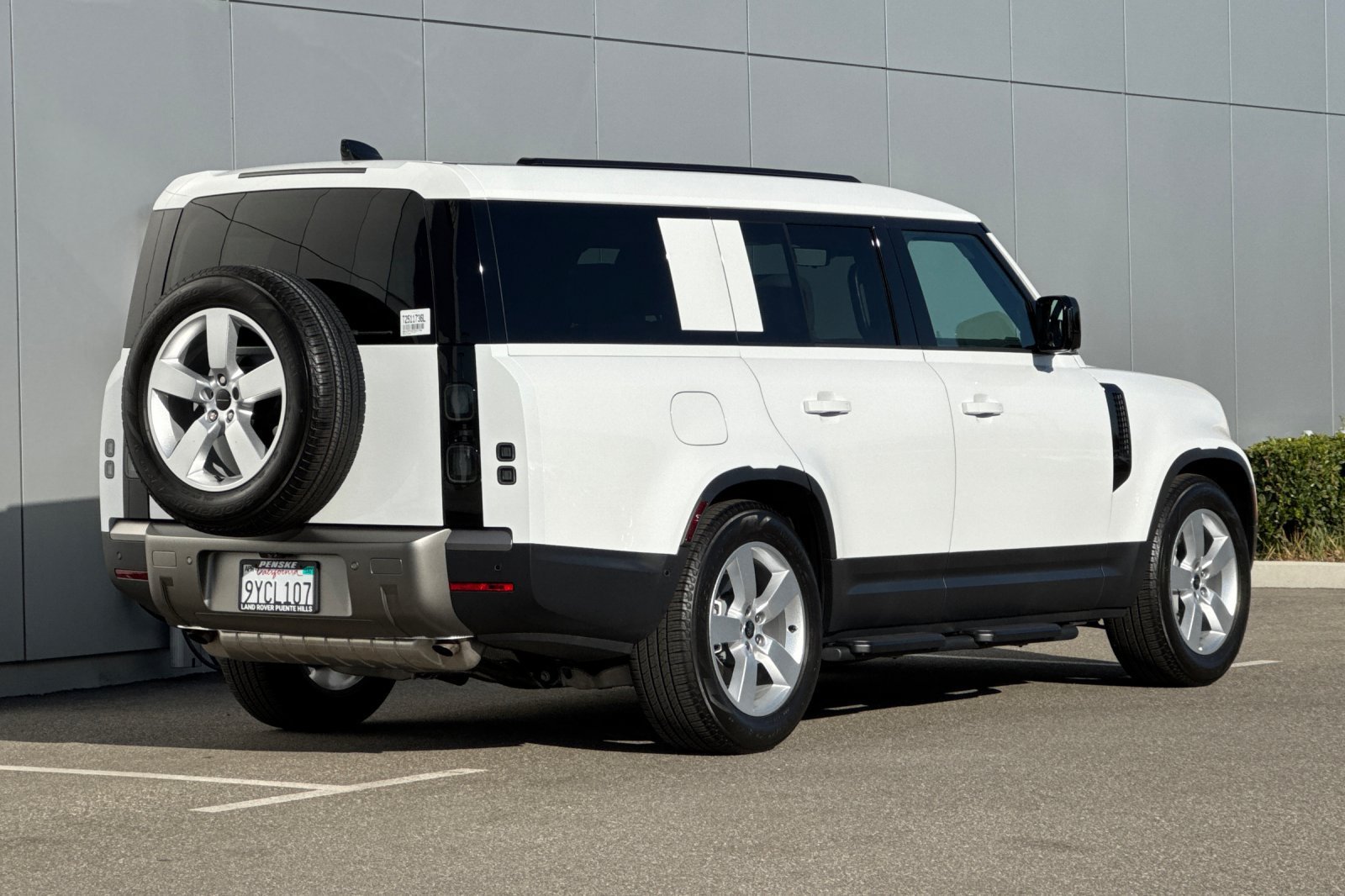 Certified Used 2026 White Land Rover S image 5