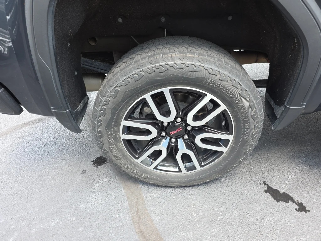Used 2020 DARK SKY METALLIC GMC AT4 image 5