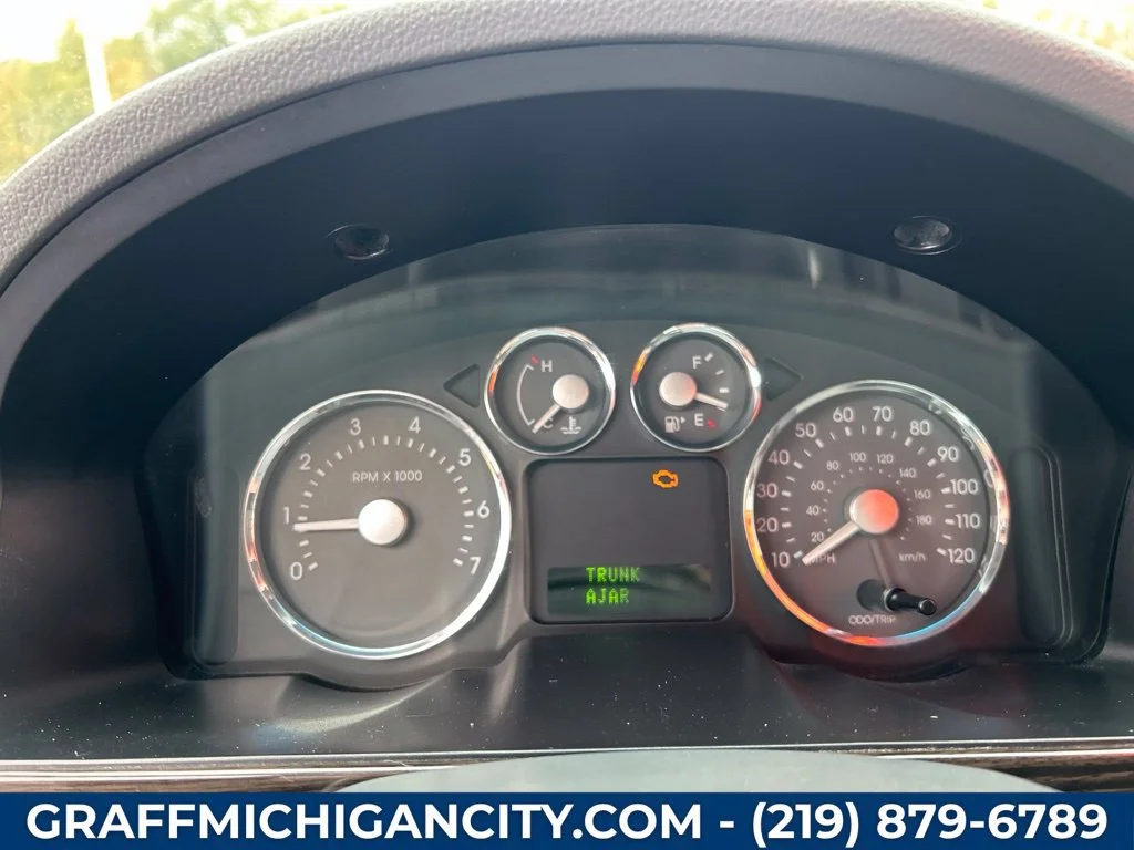 Used 2007  Mercury Base image 21