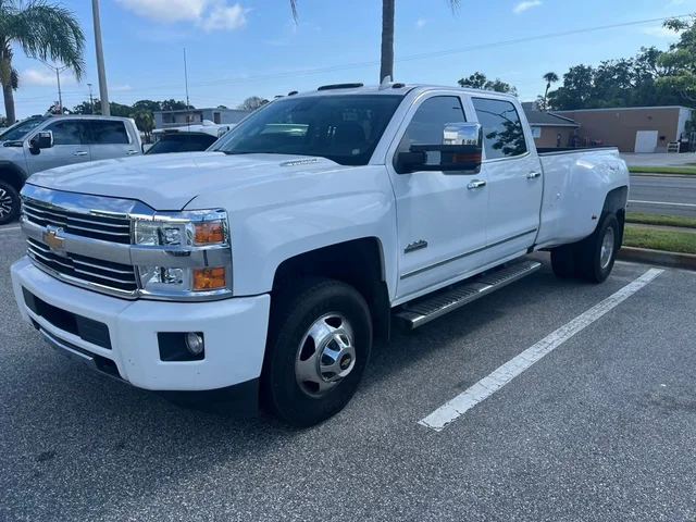 2015 Chevrolet Silverado 3500 HD High Country