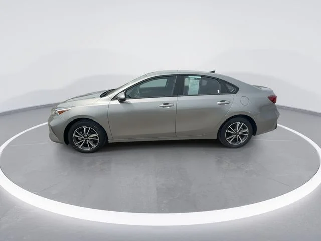 Used 2023 Gray Kia LXS image 5