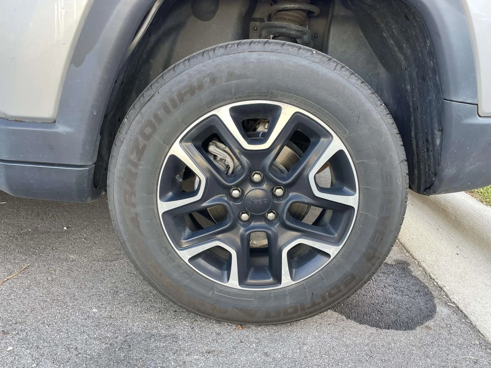 Used 2020  Jeep Trailhawk image 5
