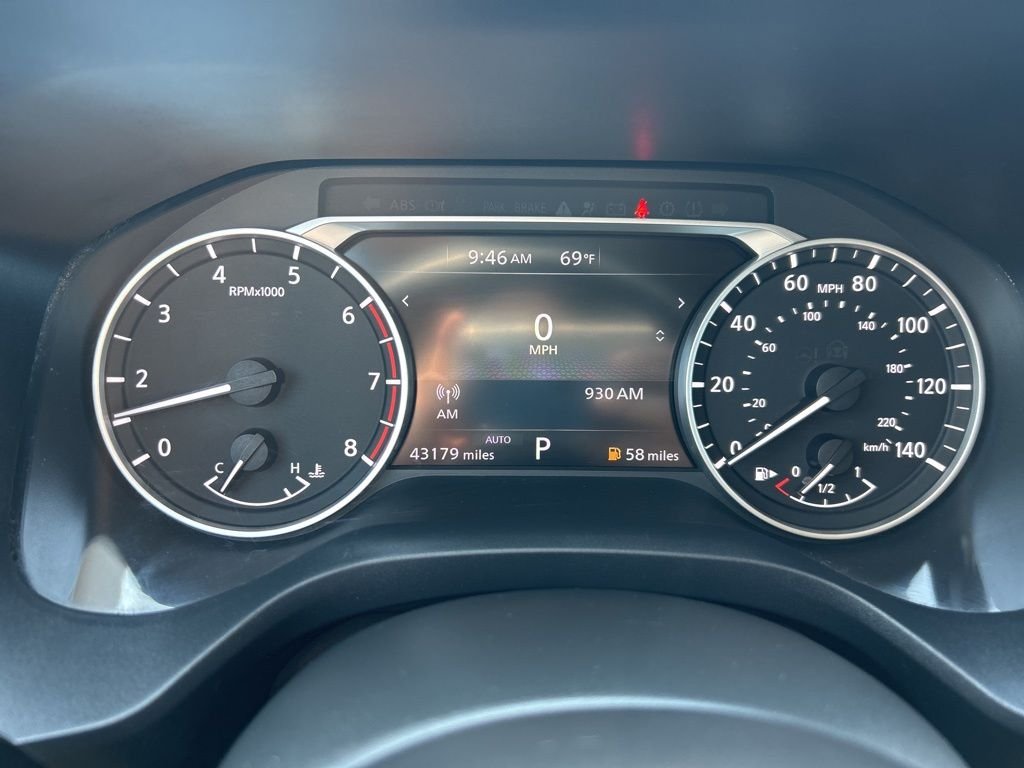 Used 2023 Gray Nissan SV image 12