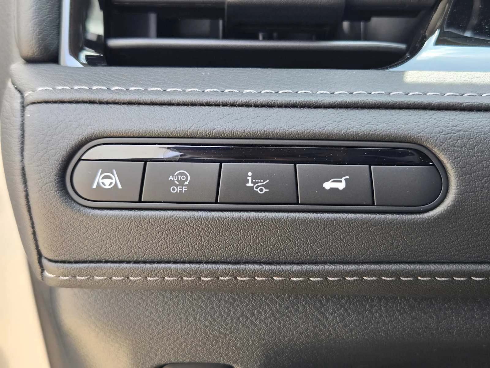 New 2026 DYNAMIC METAL INFINITI Luxe 2WD image 15
