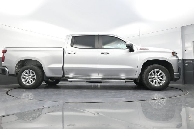 Used 2020 Silver Chevrolet LT image 38