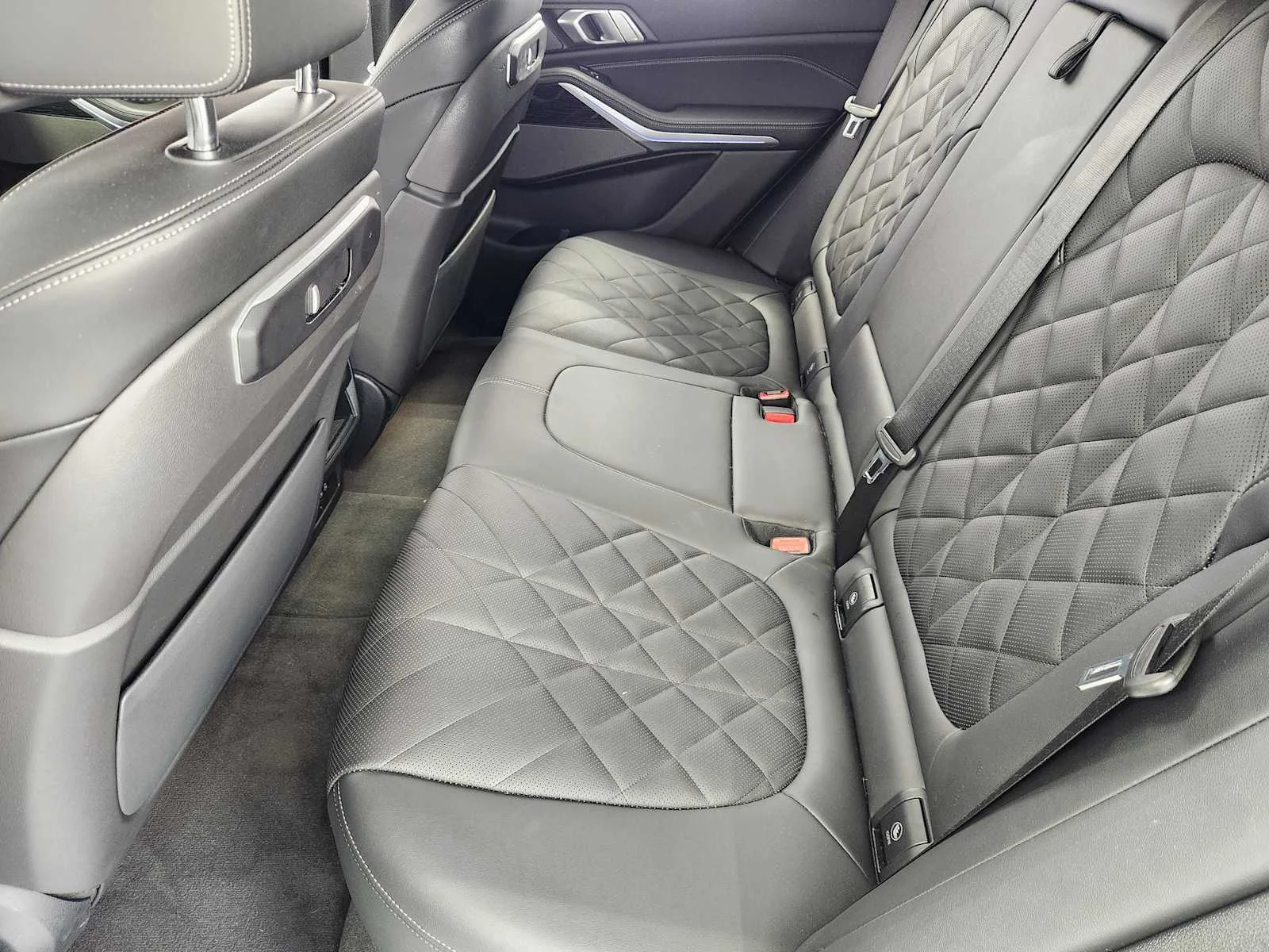 Used 2024 Brooklyn Grey Metallic BMW sDrive40i image 21