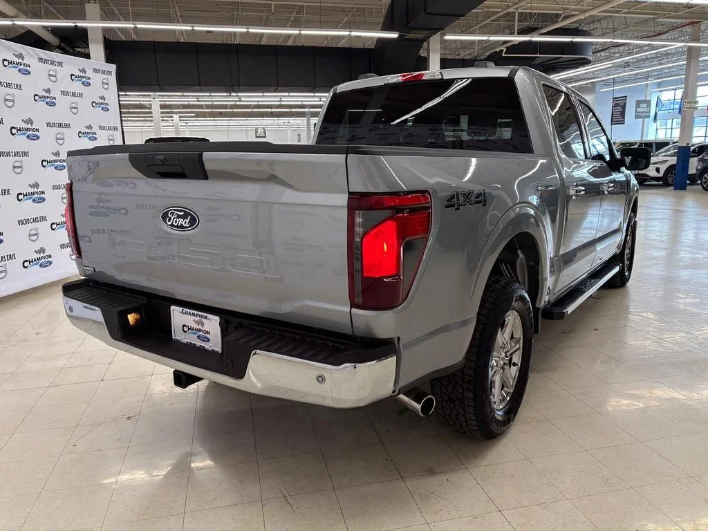 Used 2025 Silver Ford XLT image 8