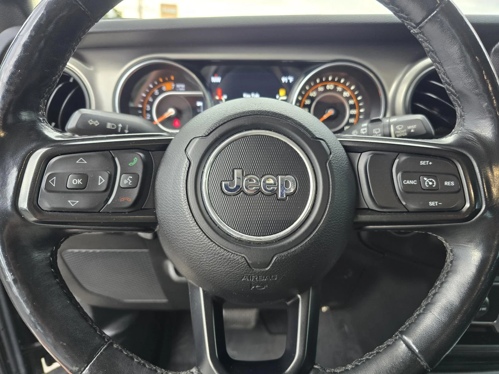Used 2020 Granite Crystal Metallic Clearcoat Jeep Willys image 13