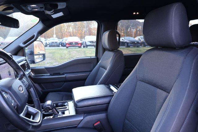 Used 2024 Gray Ford XLT image 8