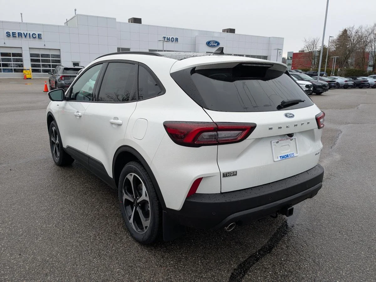 Used 2025 White Ford St-Line Select image 6