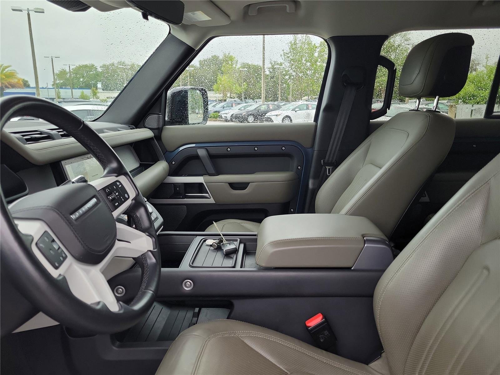 Used 2020 Fuji White Land Rover HSE image 14