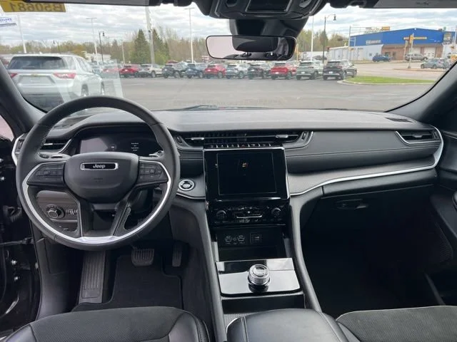 Used 2025 Black Jeep Altitude image 15