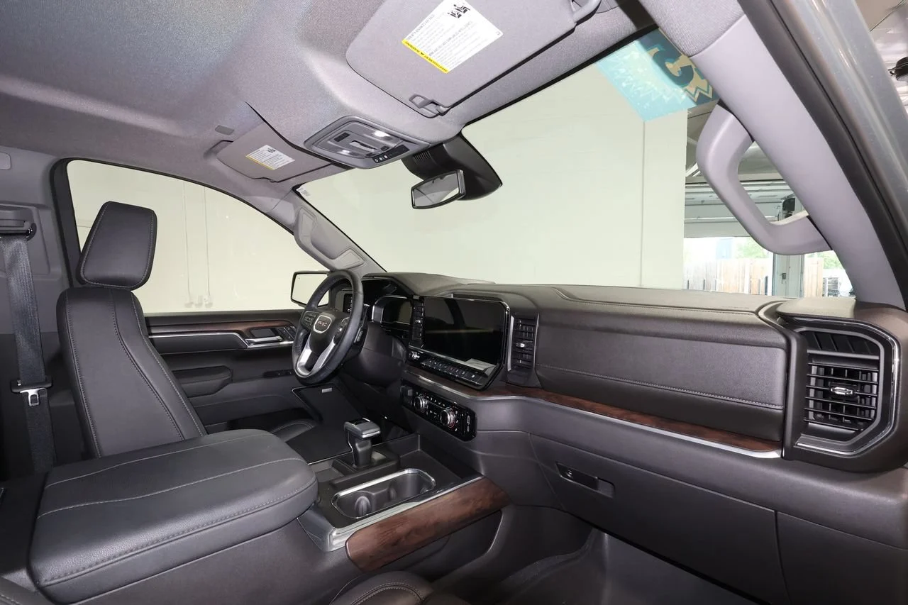Used 2025 Sterling Metallic GMC SLT image 29