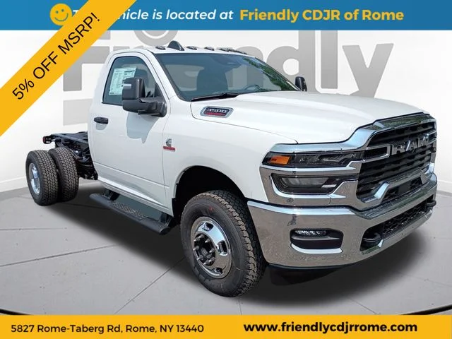 New 2026 Bright White Clear-Coat Exterior Paint RAM Tradesman image 3