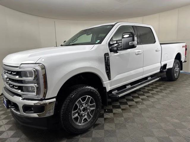 New 2026 Oxford White Ford Lariat image 8