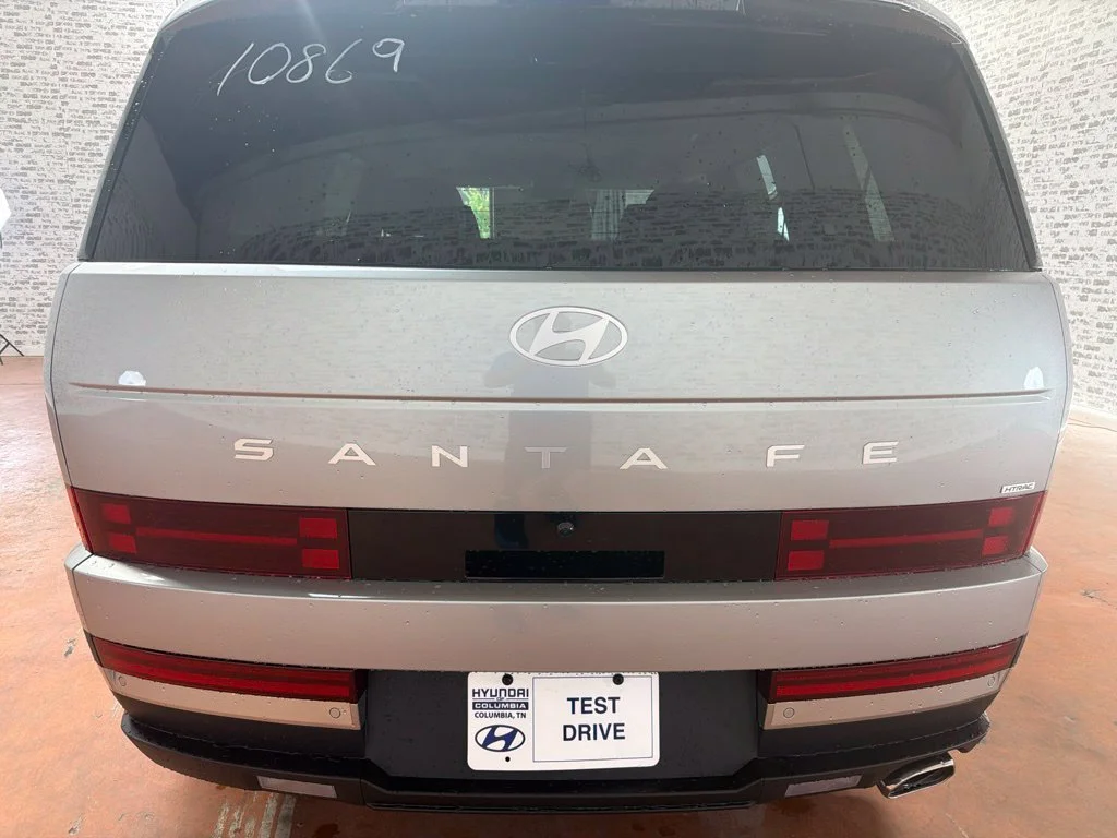 New 2027 Shimmering Silver Hyundai Limited image 6