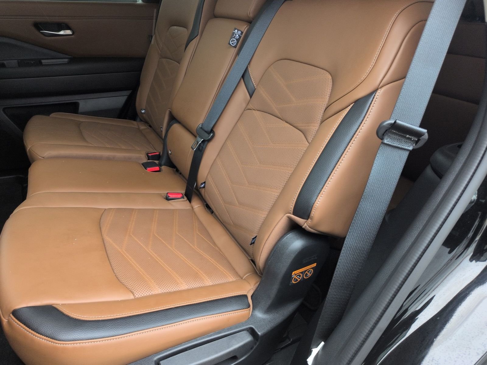 Certified Used 2024 Super Black Nissan Platinum image 30