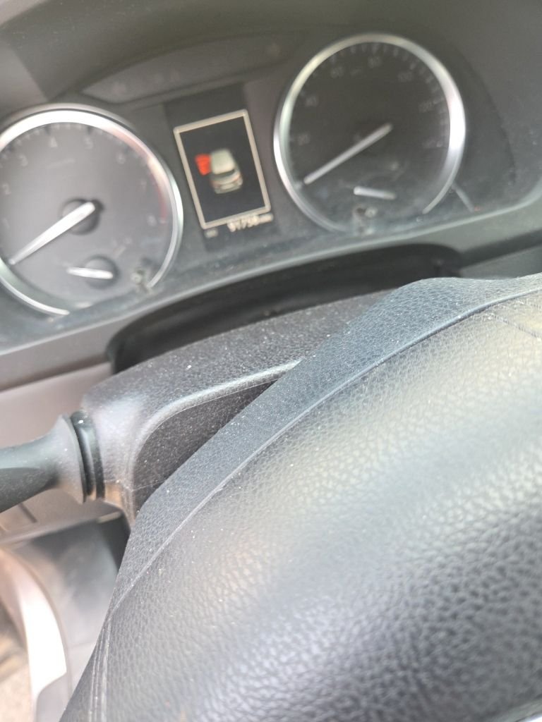 Used 2018 Gray Toyota Limited image 6