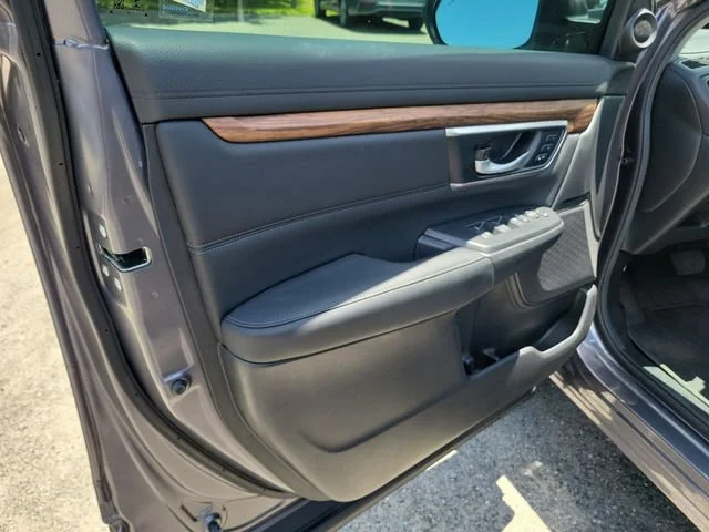 2022 Honda CR-V Touring - Photo 19